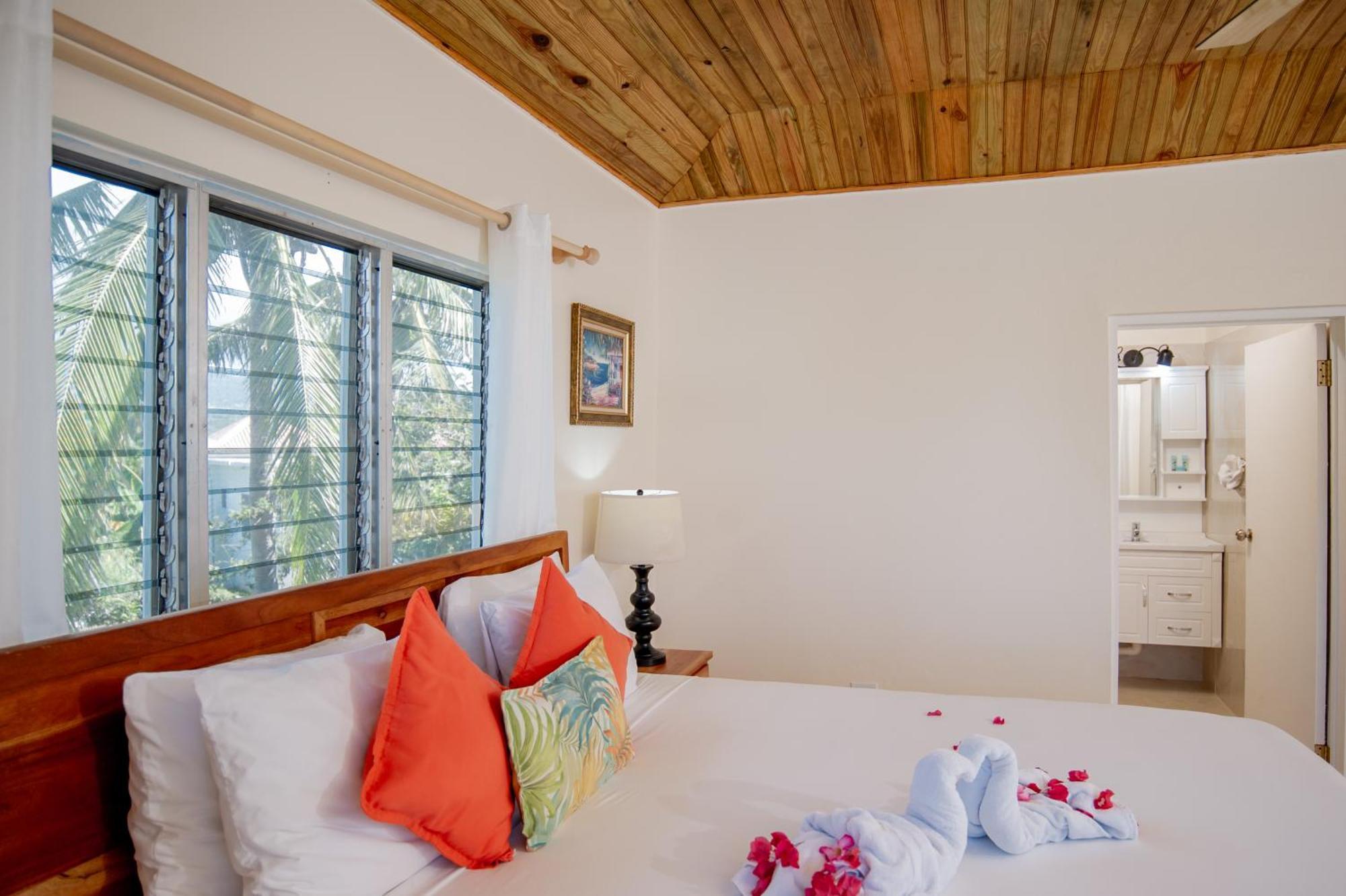 Beyond Sunset Resort & Villas Treasure Beach Exterior foto