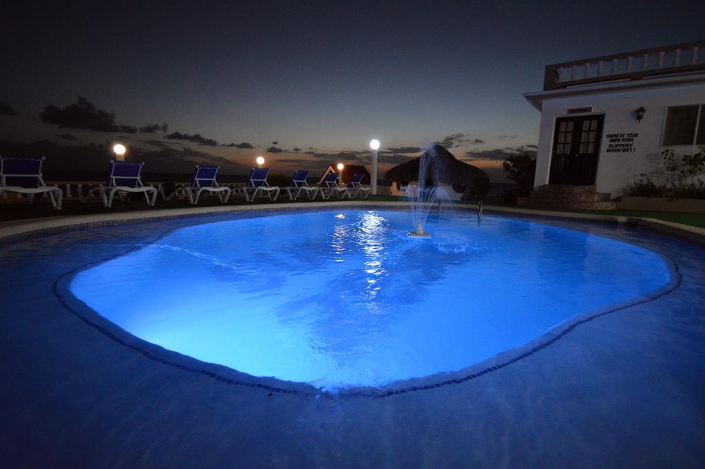 Beyond Sunset Resort & Villas Treasure Beach Exterior foto
