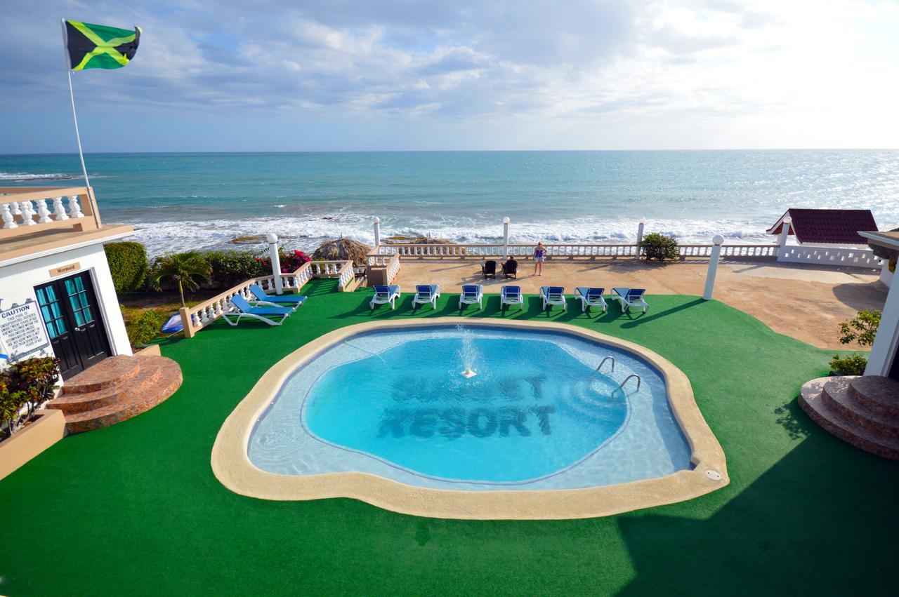 Beyond Sunset Resort & Villas Treasure Beach Exterior foto