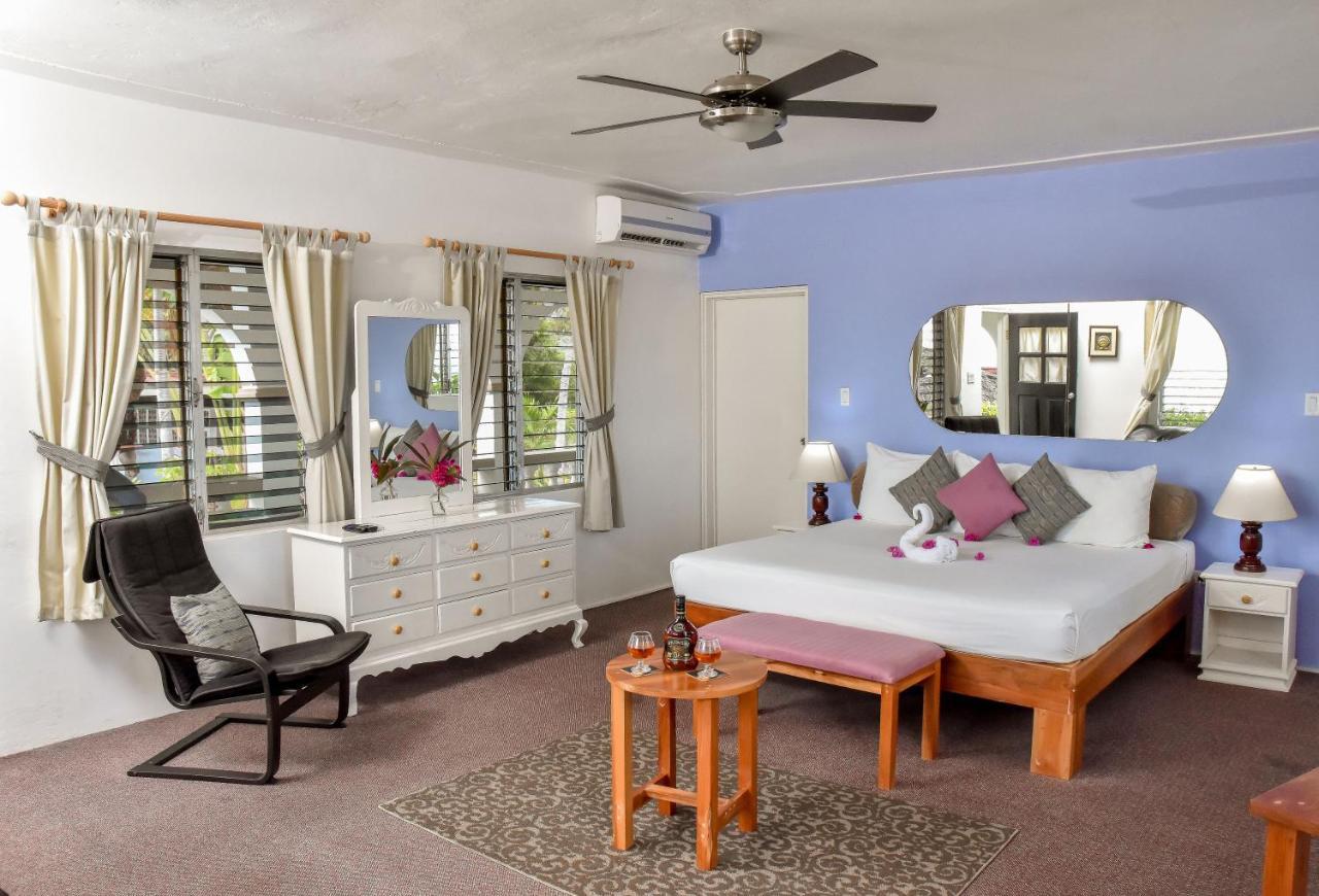 Beyond Sunset Resort & Villas Treasure Beach Exterior foto
